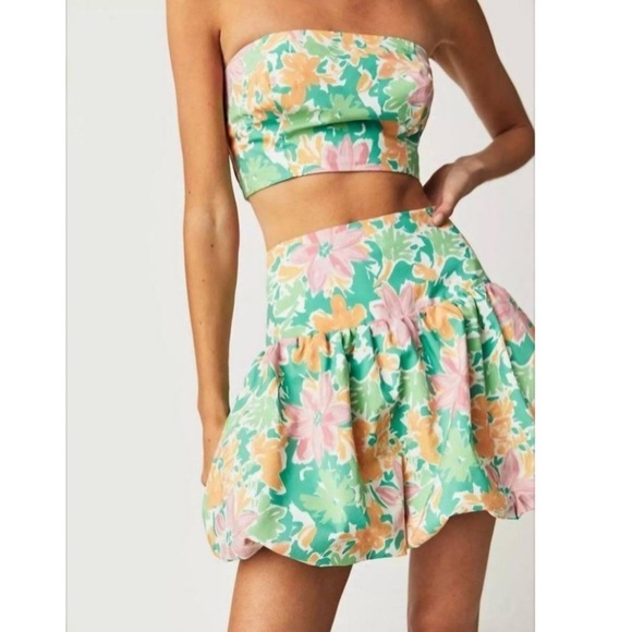 Free People Set - Picture 2 of 4